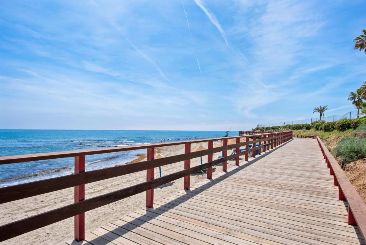 Frontline Beach Apartment Miraflores Sitio de Calahonda Εξωτερικό φωτογραφία
